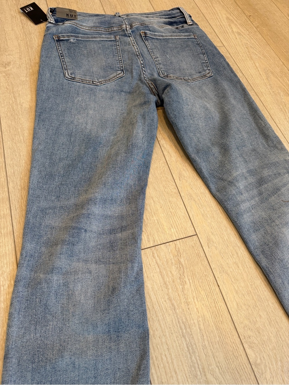 KUT from the Kloth High Rise Rachel Fab AB Mom Jeans — Size 6 - Picture 11 of 11